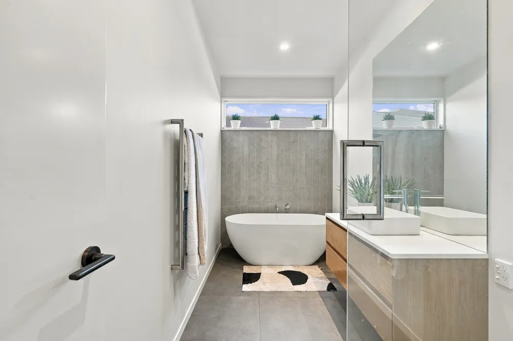 Photos of 7 Sheehan Street