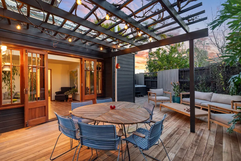 Photos of 54A Murdoch Road
