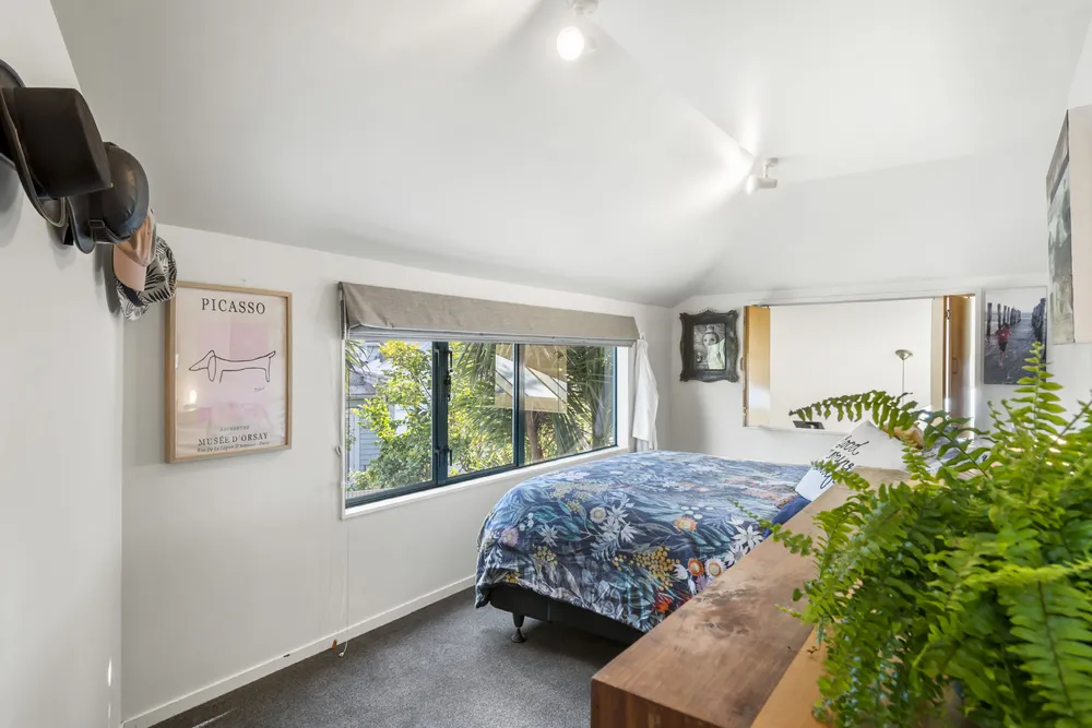 Photos of 54A Murdoch Road