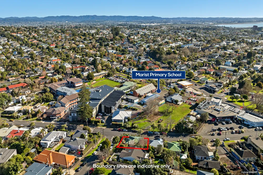 Photos of 18 Alberton Avenue
