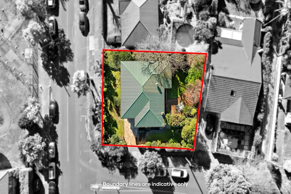 Photos of 18 Alberton Avenue