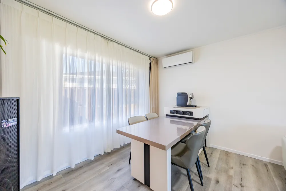 Photos of 21 Waimai Avenue
