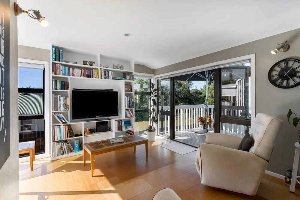 Photos of 93 Verran Road