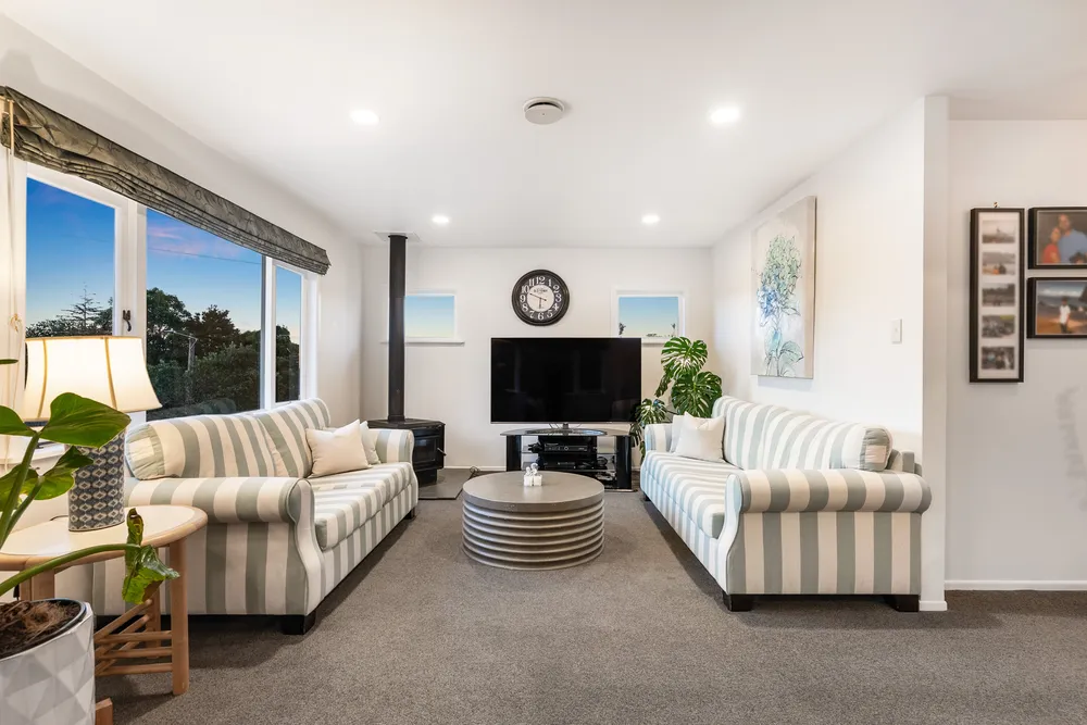 Photos of 93 Verran Road