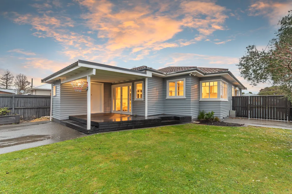 Photos of 6 Garnett Avenue