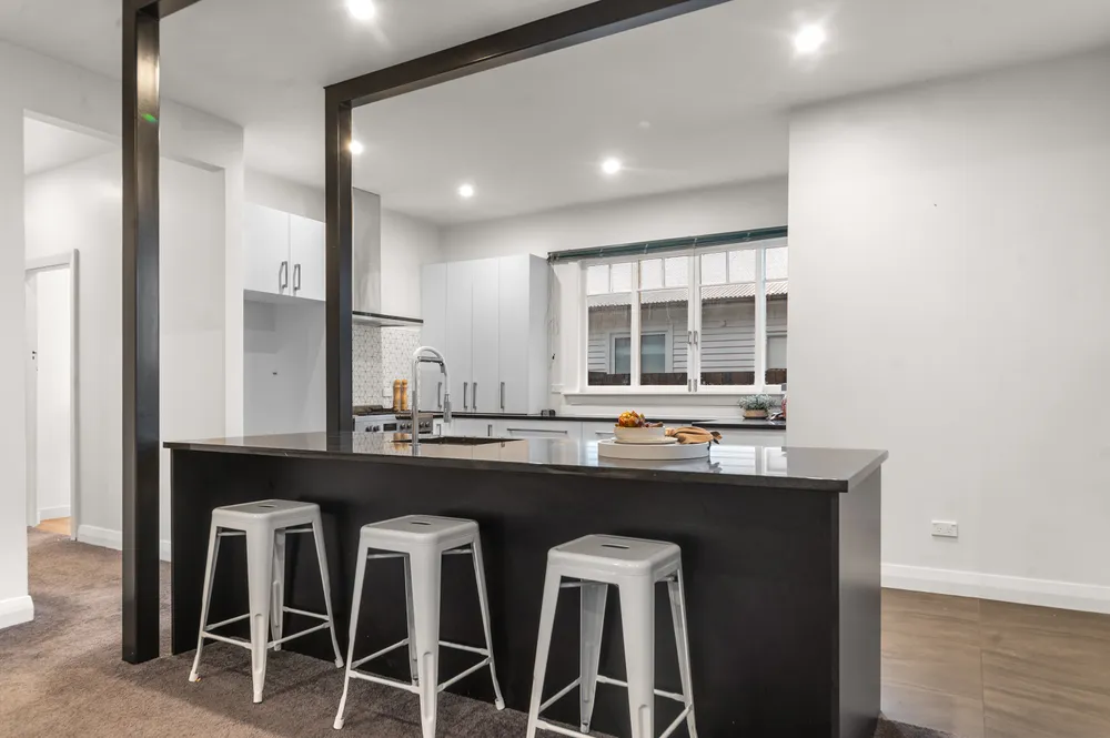 Photos of 6 Garnett Avenue