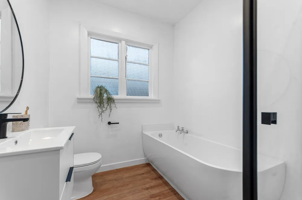 Photos of 6 Garnett Avenue