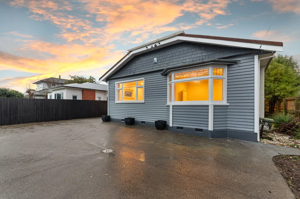 Photos of 6 Garnett Avenue