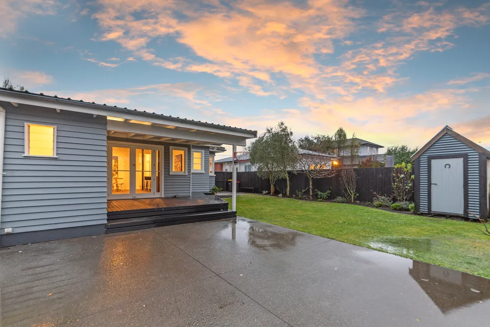 Photos of 6 Garnett Avenue