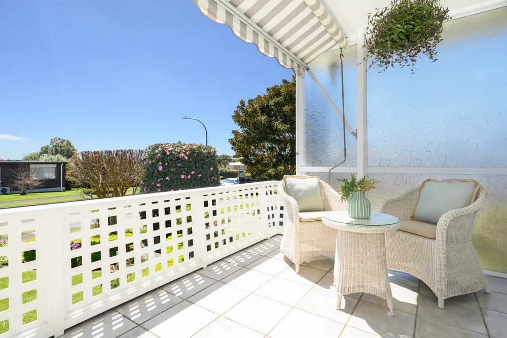 Photos of 16 Mahoe Street