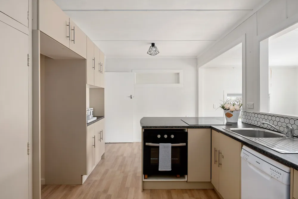 Photos of 26 Oak Street