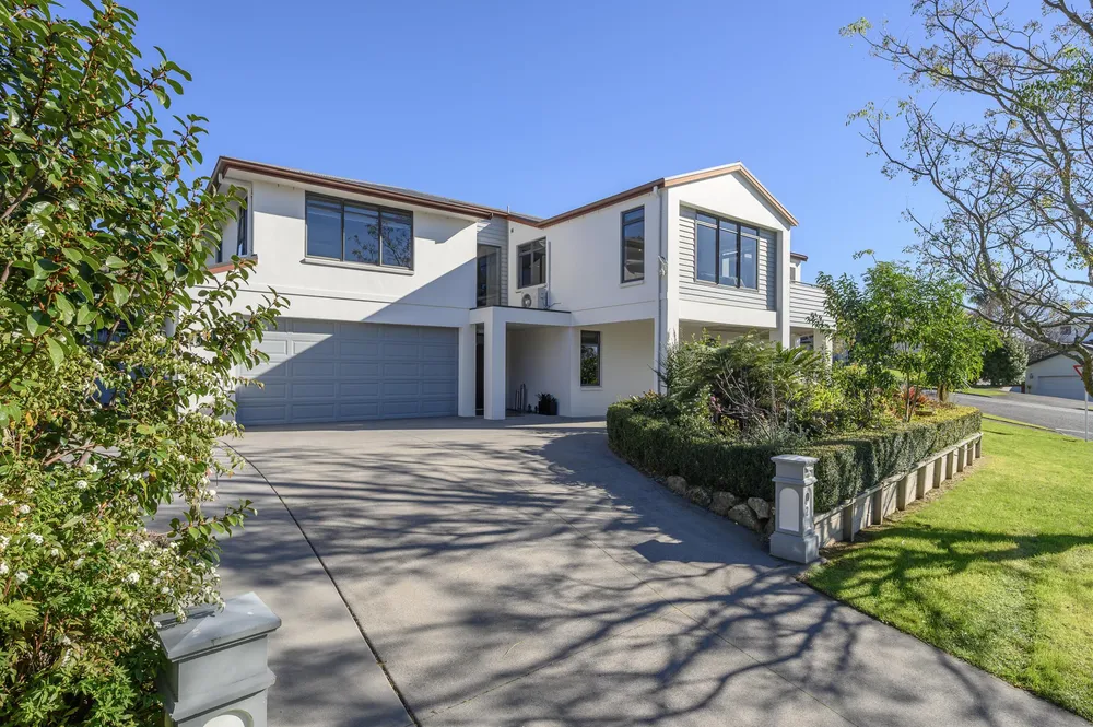 Photos of 2 Parnwell Place