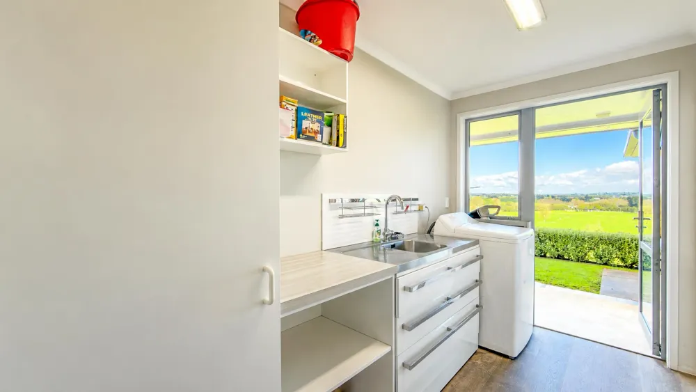 Photos of 435 Mangatawhiri Road