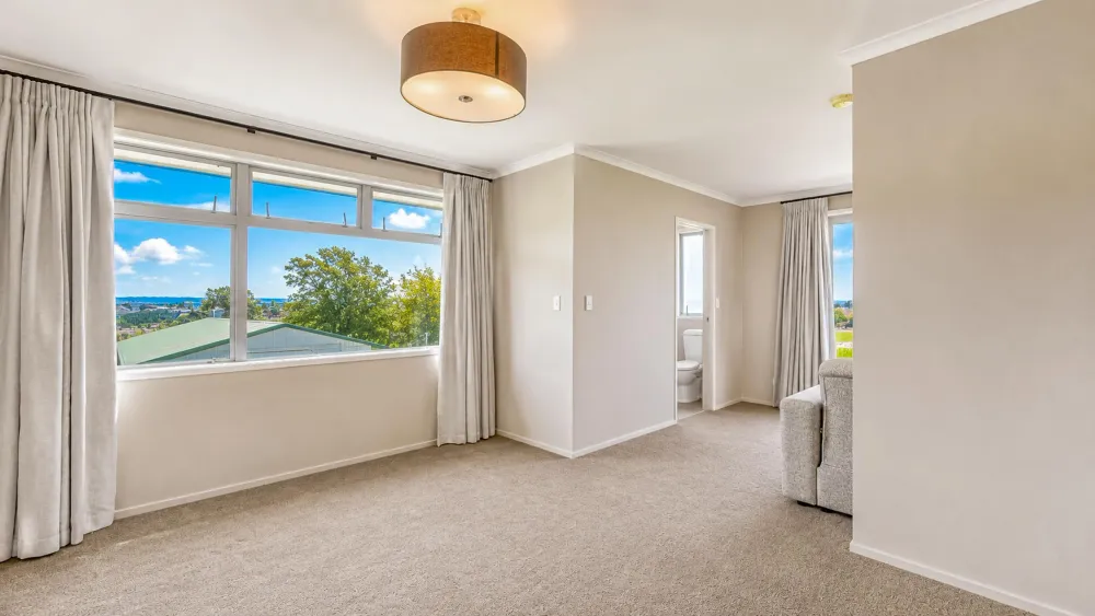 Photos of 435 Mangatawhiri Road