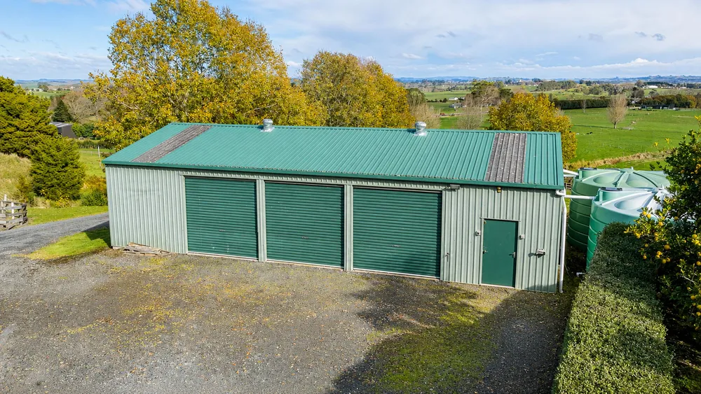 Photos of 435 Mangatawhiri Road