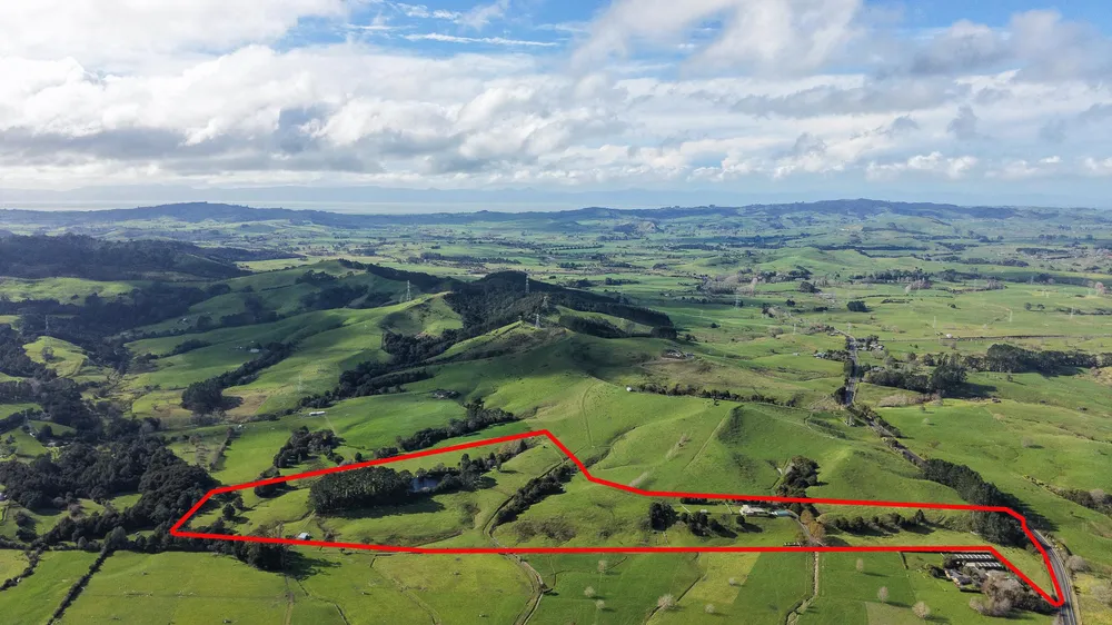 Photos of 435 Mangatawhiri Road