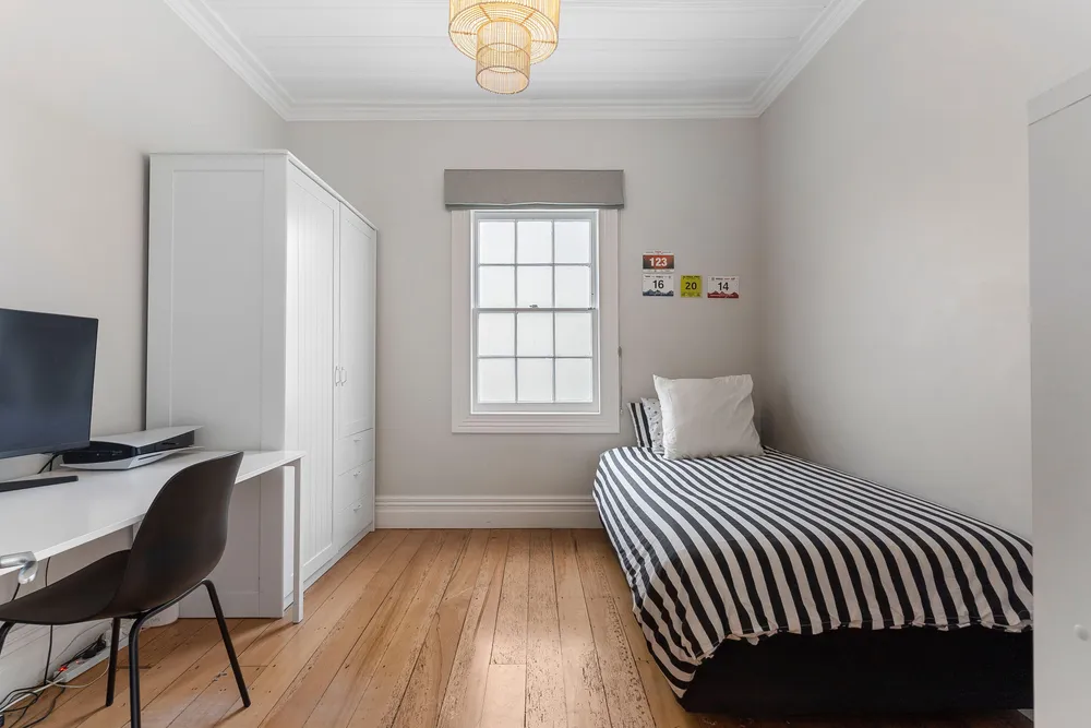 Photos of 12 Lincoln Street