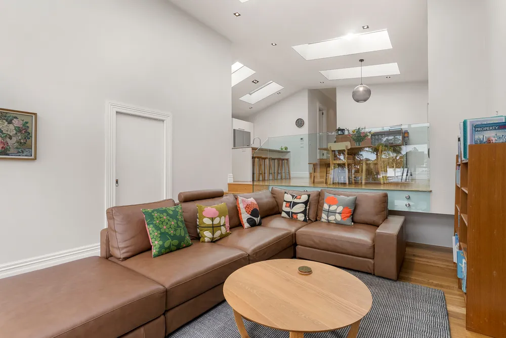 Photos of 12 Lincoln Street