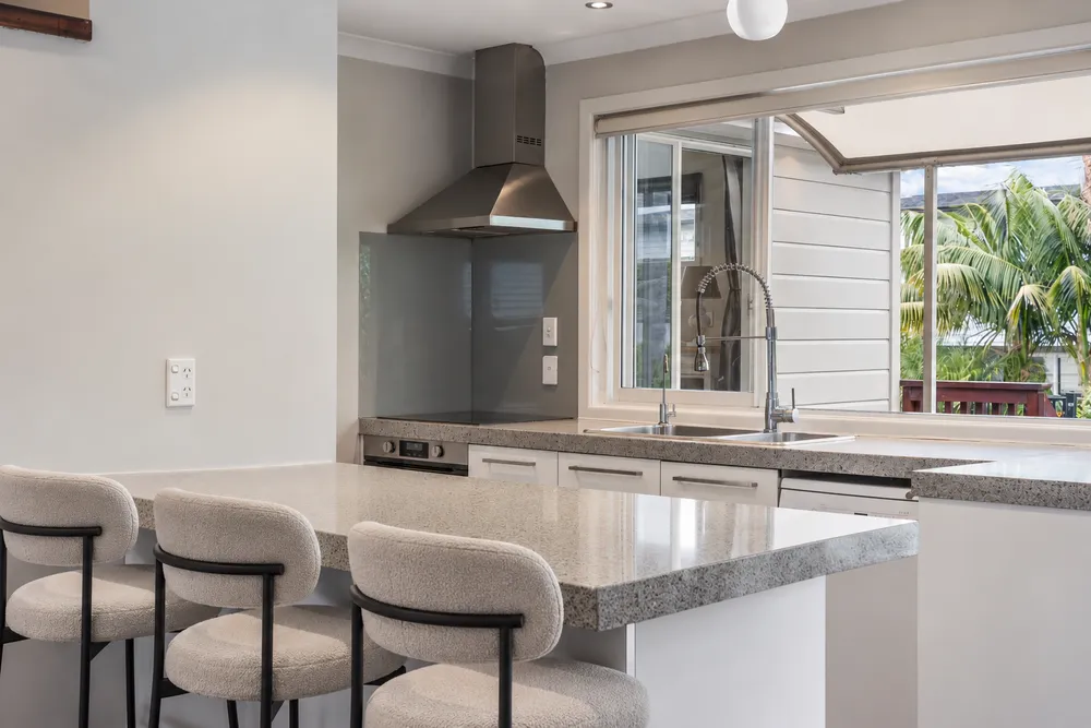 Photos of 48 Ocean View Road