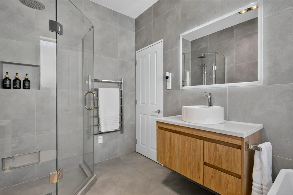 Photos of 18 Huahua Crescent