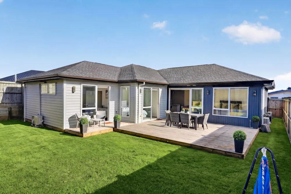 Photos of 18 Huahua Crescent