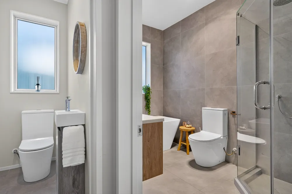 Photos of 18 Huahua Crescent