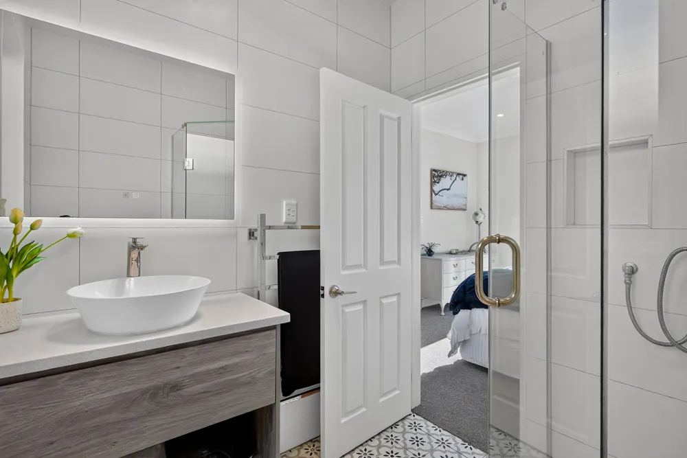 Photos of 18 Huahua Crescent