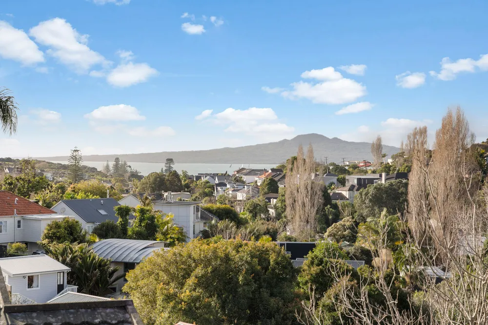 Photos of 14a Godden Crescent