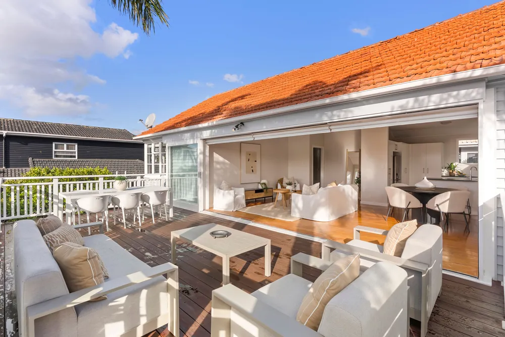 Photos of 14a Godden Crescent