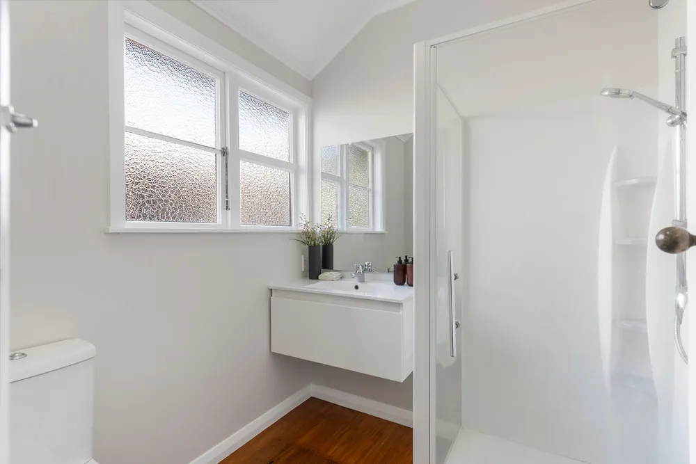 Photos of 14a Godden Crescent