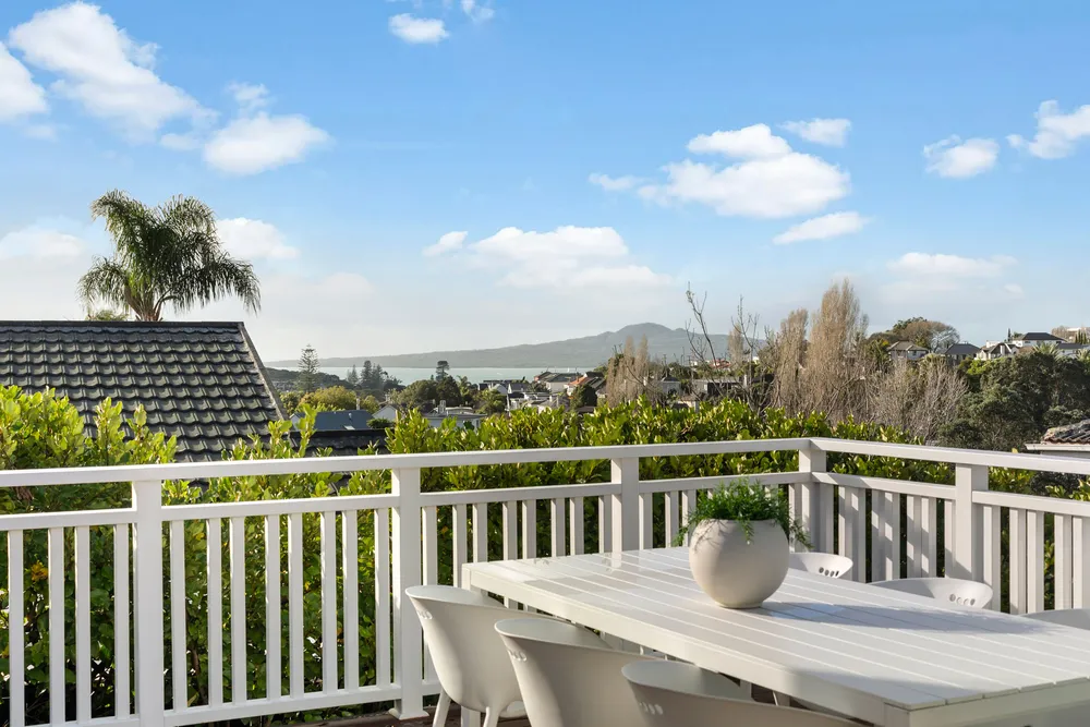 Photos of 14a Godden Crescent