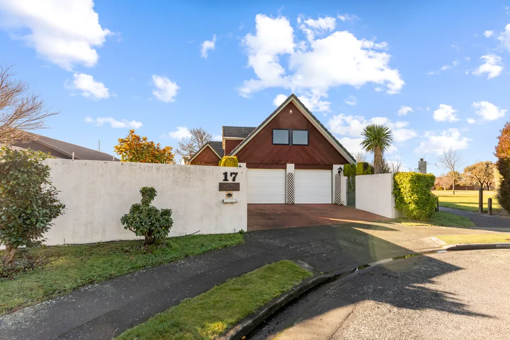 Photos of 17 Calverton Place