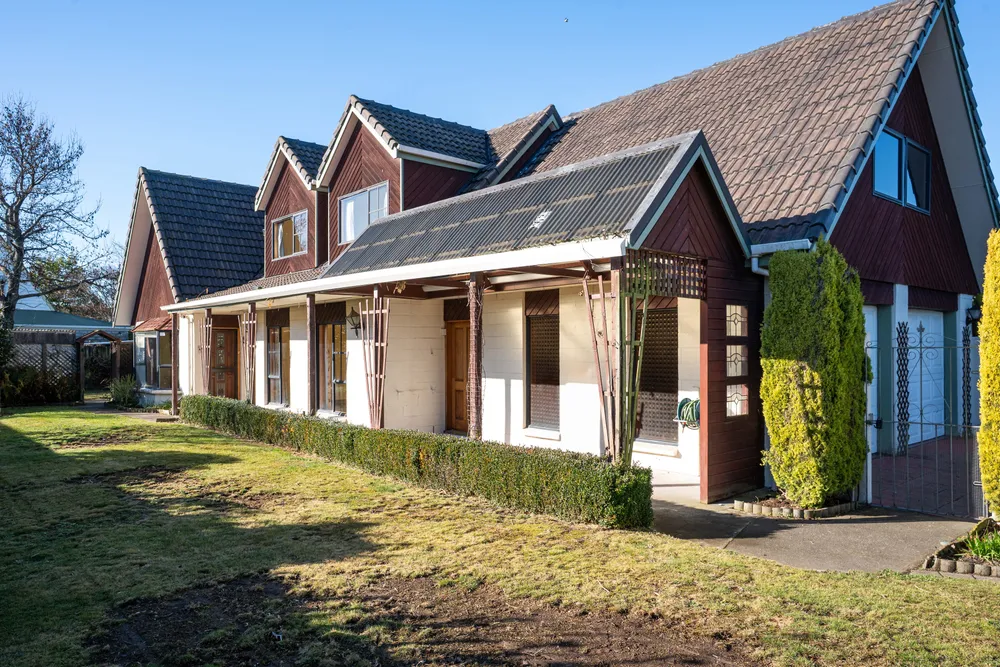 Photos of 17 Calverton Place