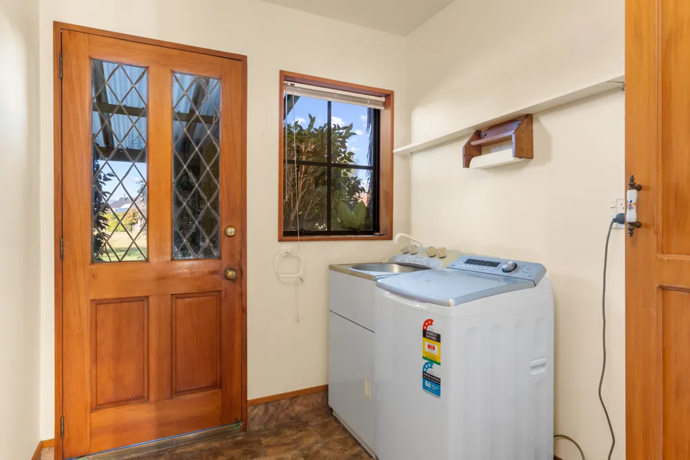 Photos of 17 Calverton Place