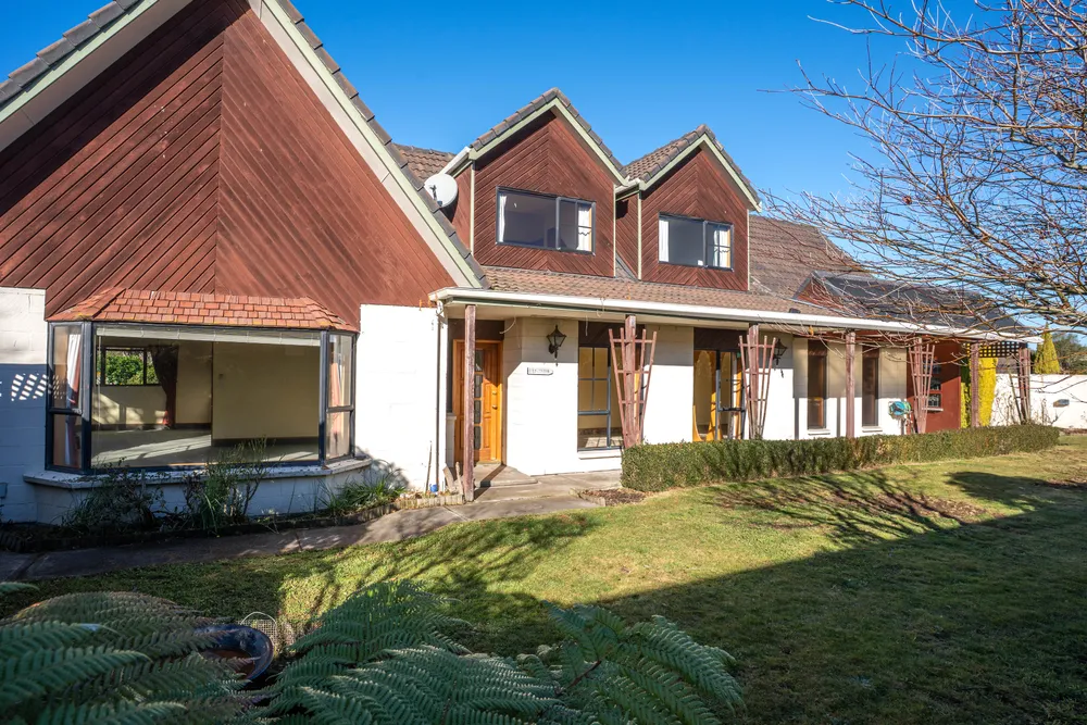 Photos of 17 Calverton Place