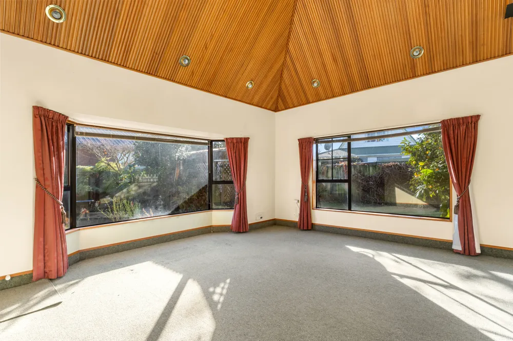 Photos of 17 Calverton Place