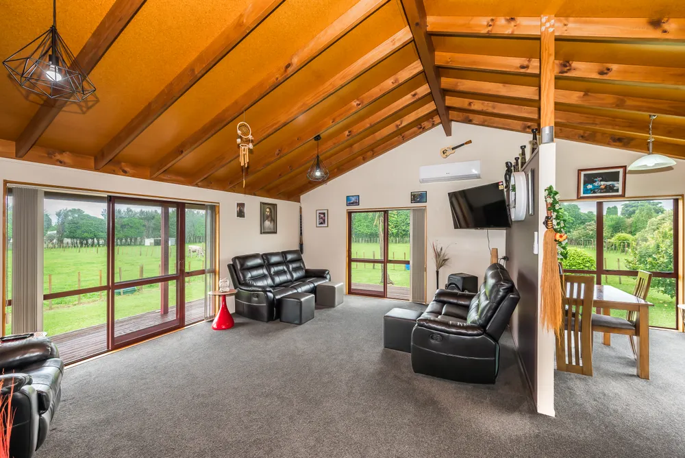Photos of 12 Tui Glen Drive