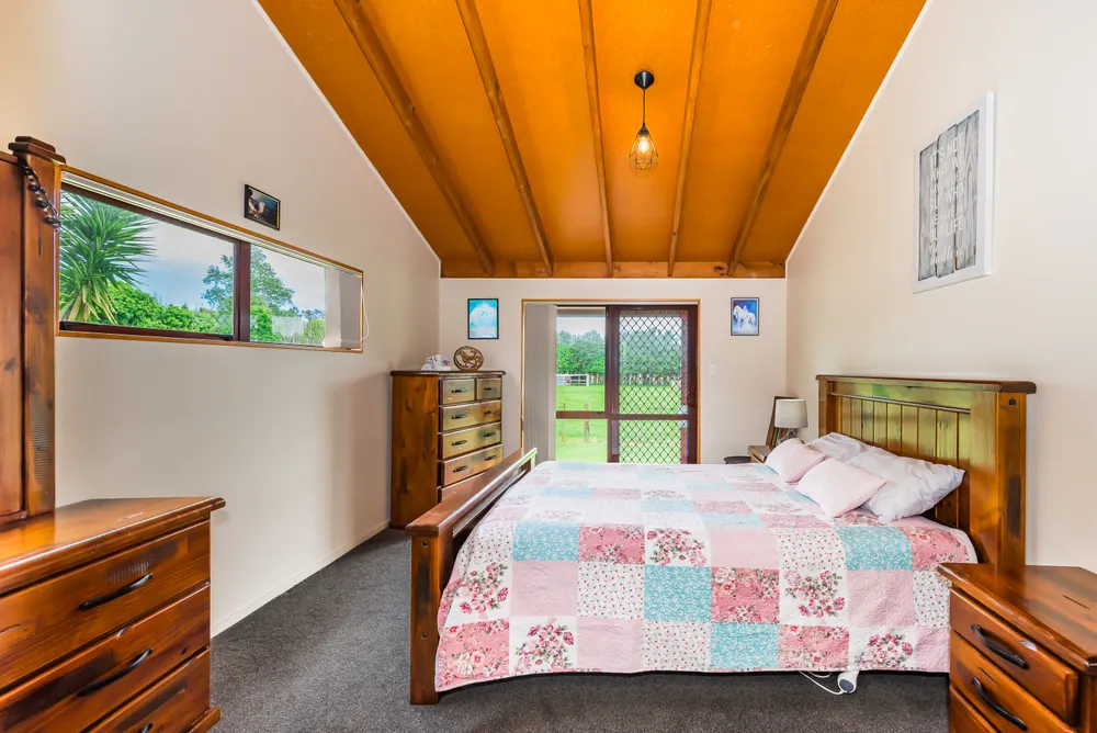 Photos of 12 Tui Glen Drive
