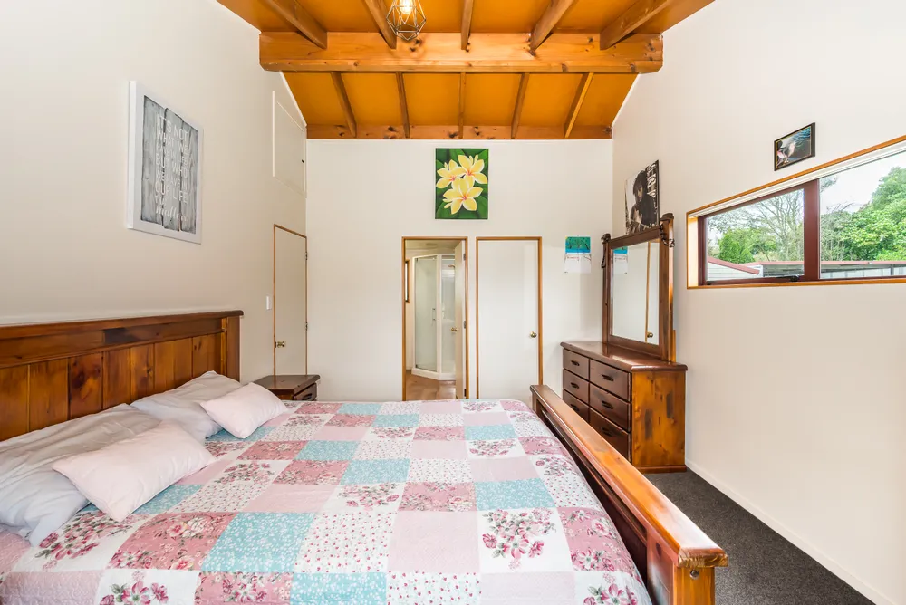 Photos of 12 Tui Glen Drive