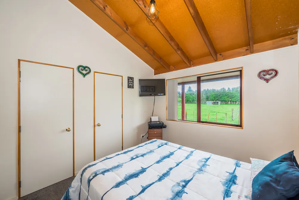 Photos of 12 Tui Glen Drive