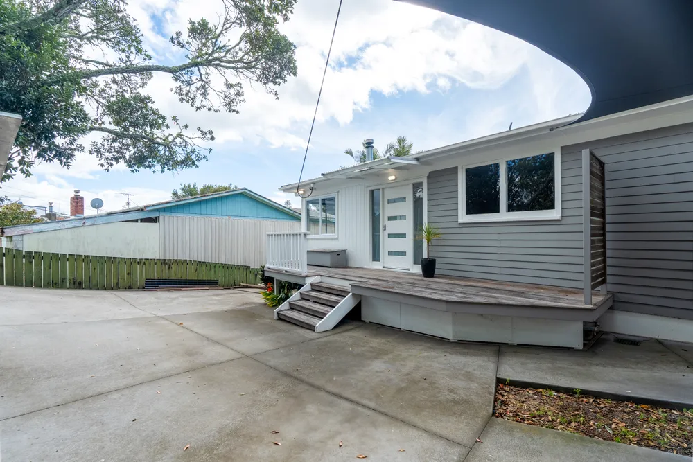 Photos of 281 Rangatira Road