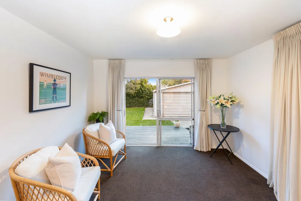 Photos of 15 Esperance Street