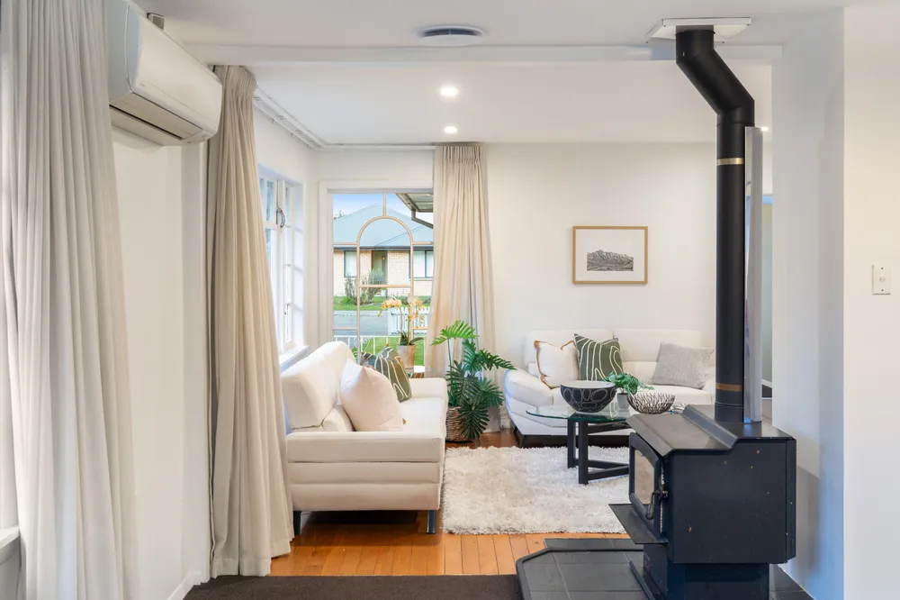 Photos of 15 Esperance Street