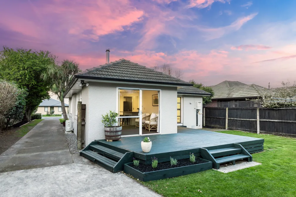 Photos of 15 Esperance Street