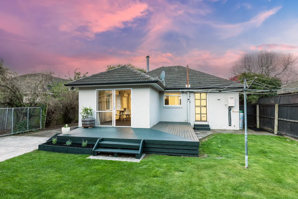 Photos of 15 Esperance Street