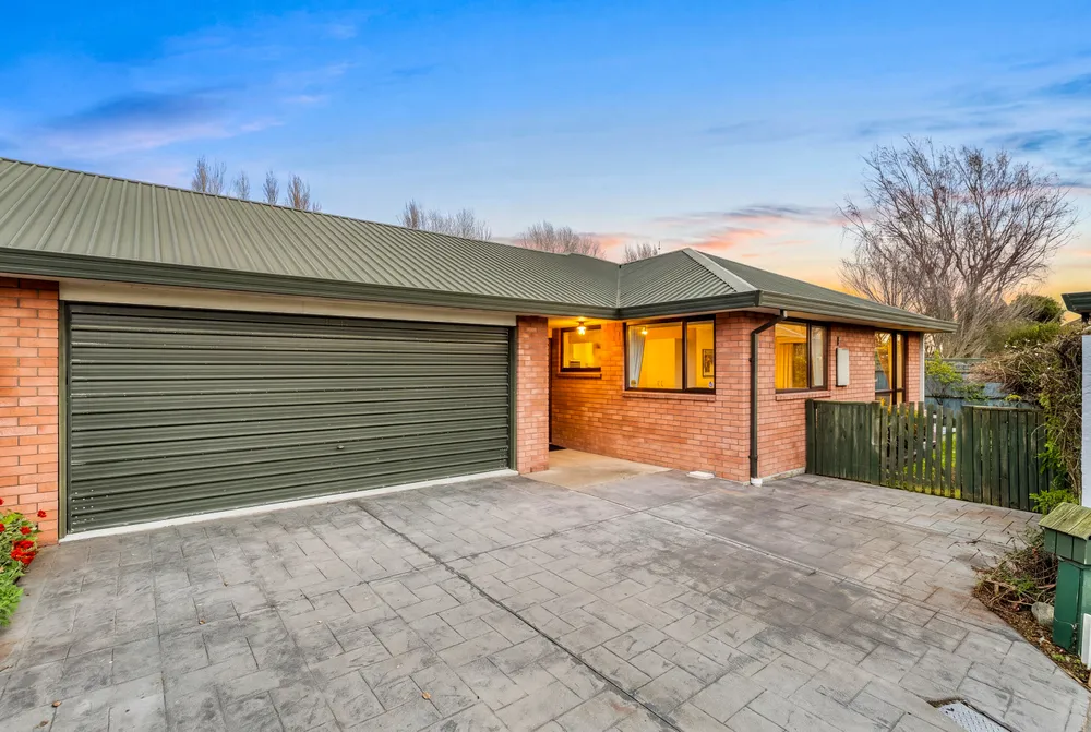 Photos of 6 Saskia Lane
