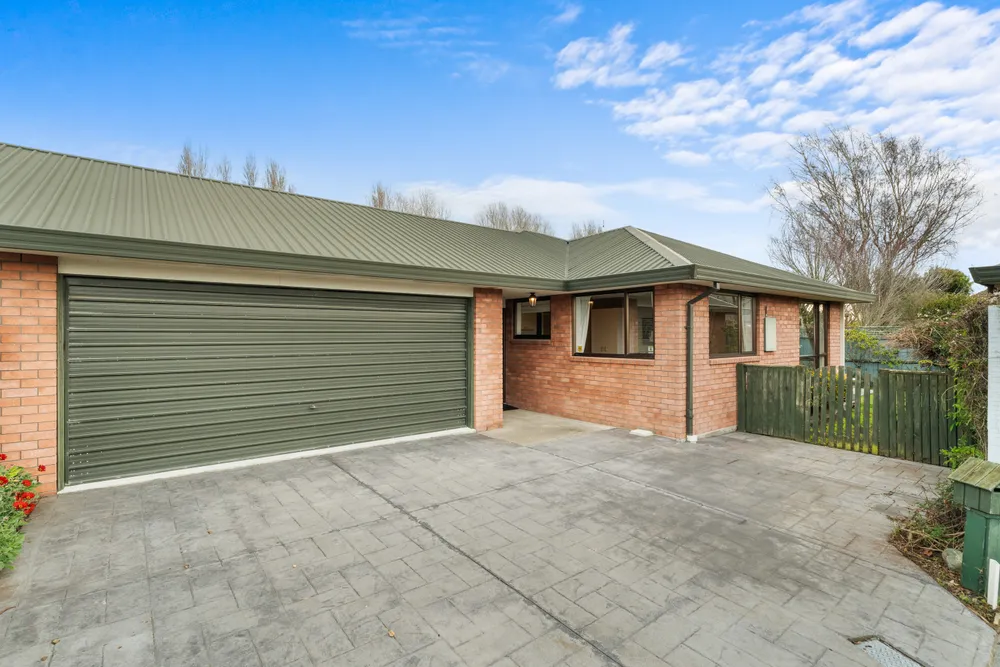 Photos of 6 Saskia Lane