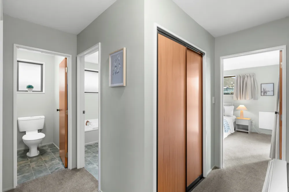 Photos of 6 Saskia Lane