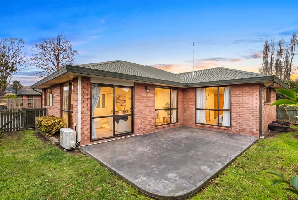 Photos of 6 Saskia Lane