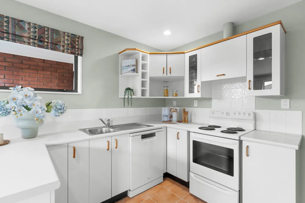 Photos of 6 Saskia Lane